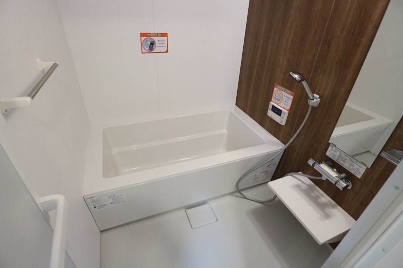 ロイジェントパークスレイクタウンⅡ　M 風呂画像