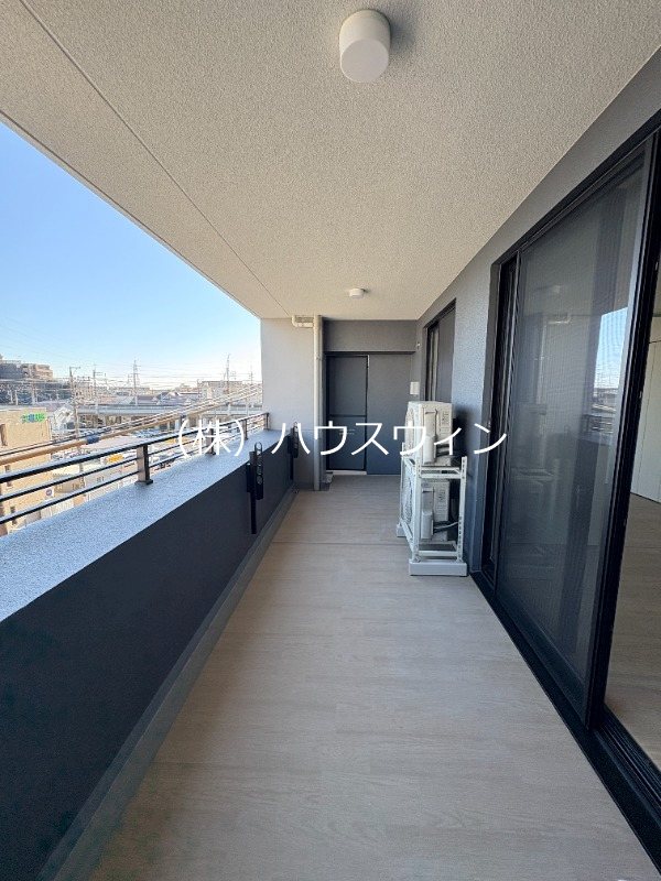 PJ TREE NEST ベランダ