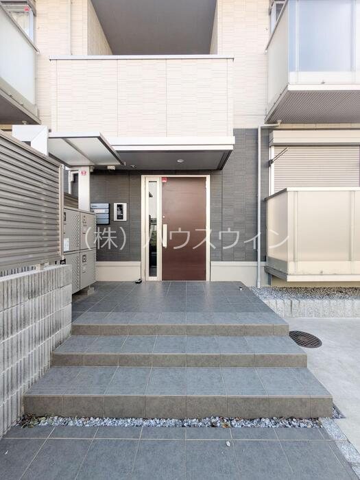 サンライズ 玄関