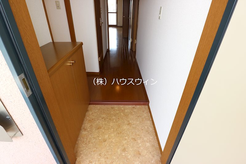 ランドロードU　 玄関