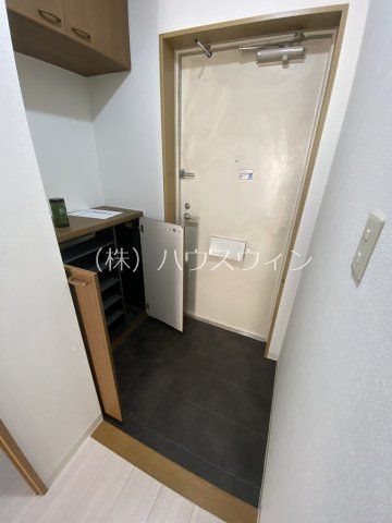 ヴィバーチェ武里 玄関