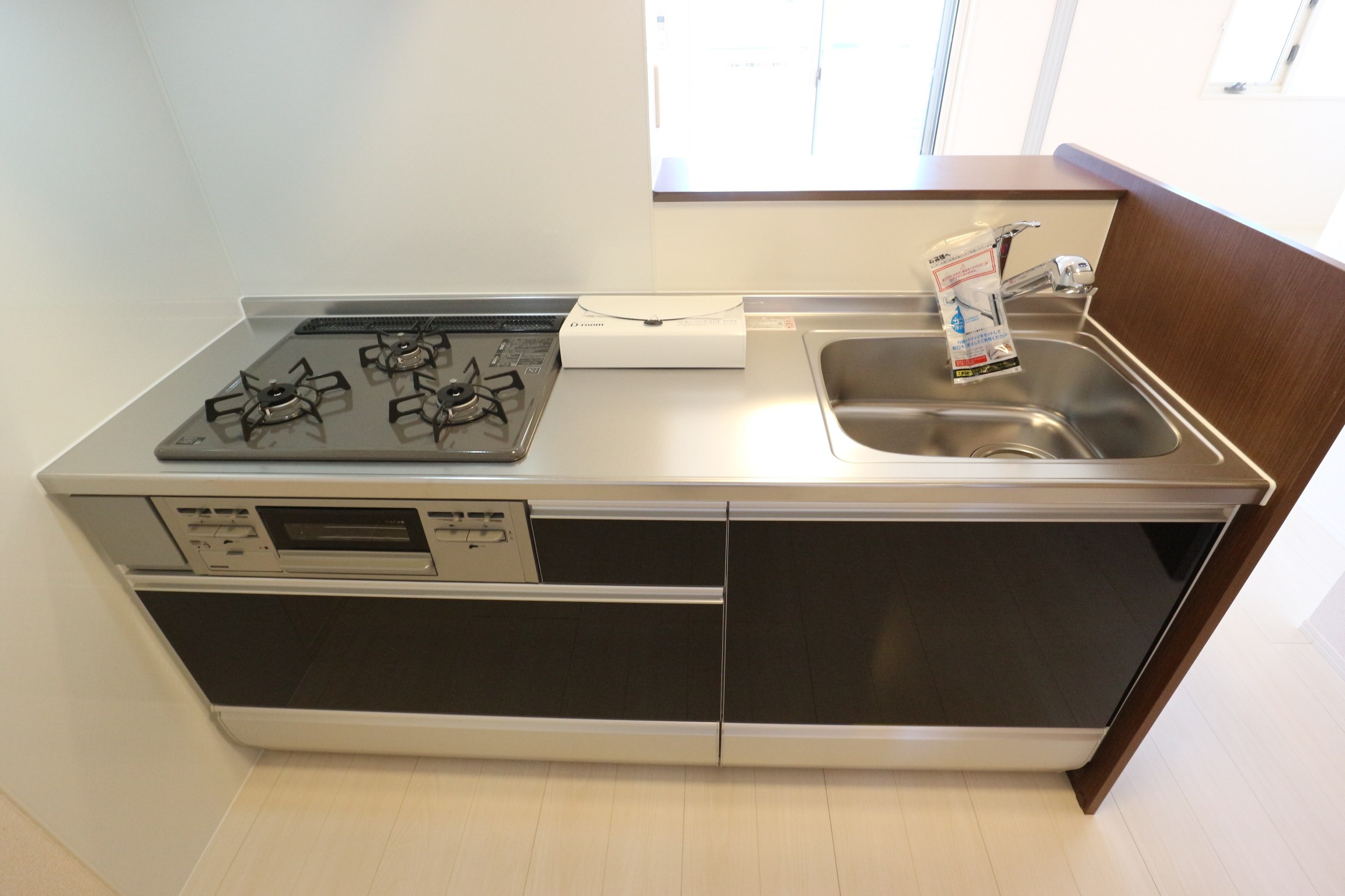 ロイジェントパークスレイクタウンⅢ　F キッチン