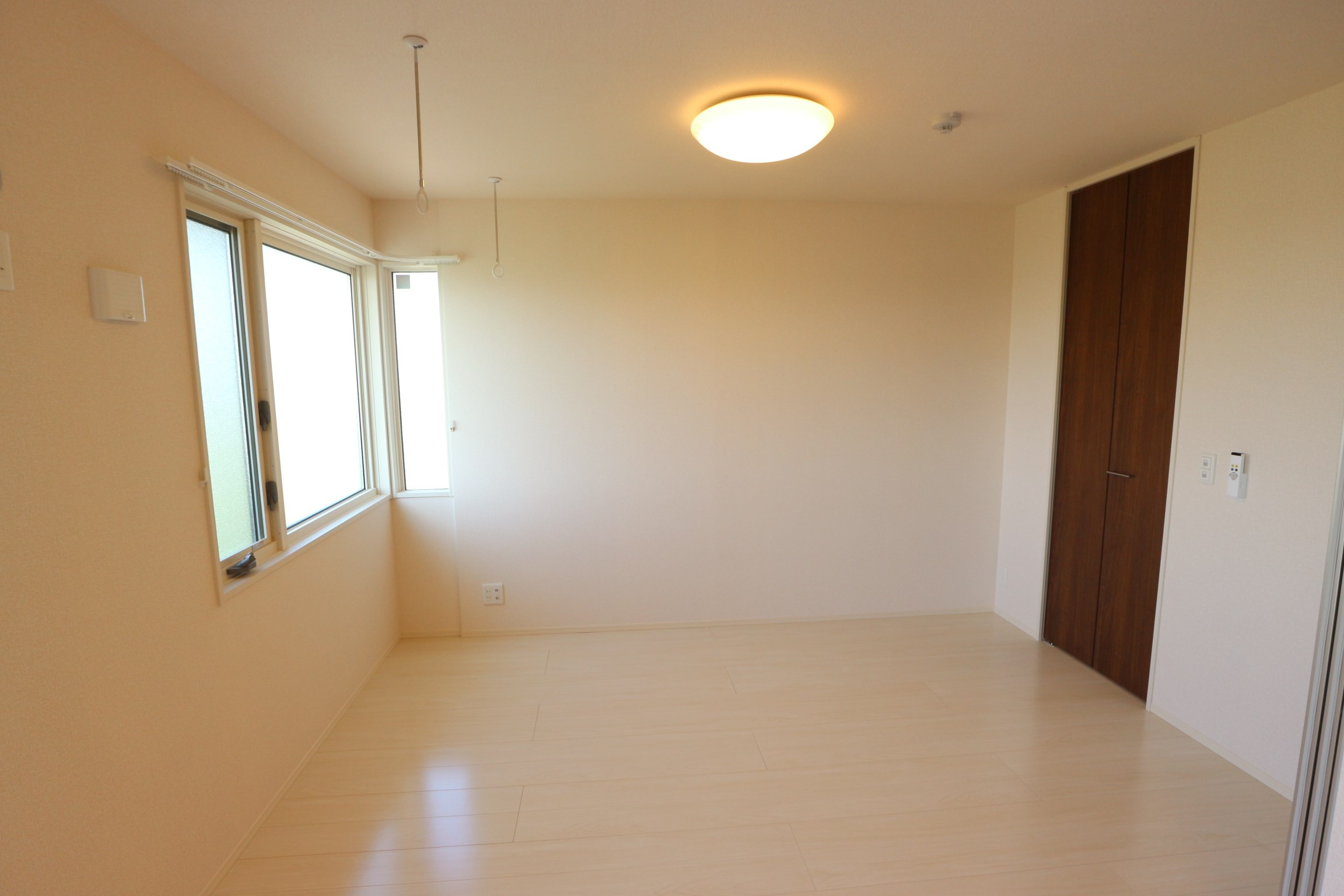 ロイジェントパークスレイクタウンⅢ　F ベッドルーム