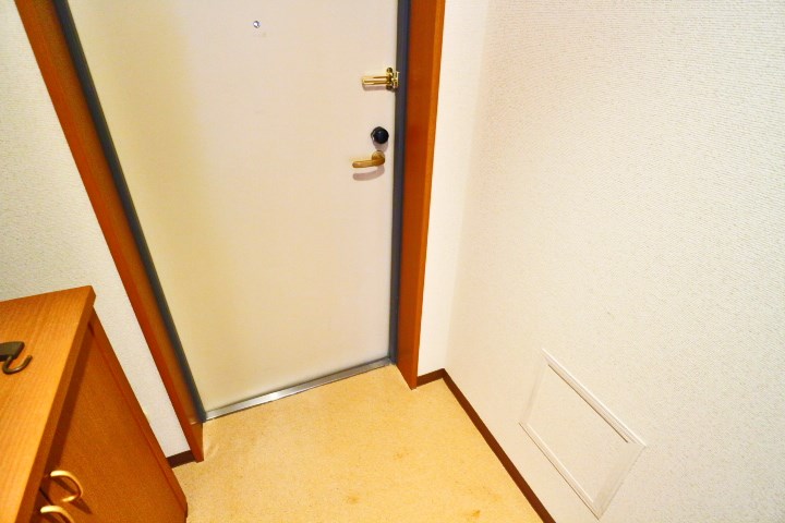 ルプソアール 玄関