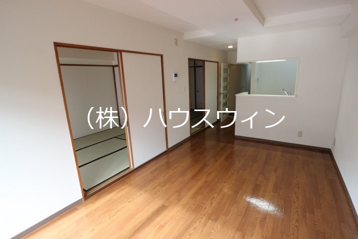 KIフラット越谷 リビング