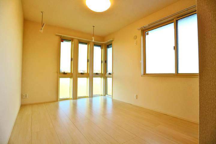 ロイジェントパークスレイクタウンⅢ　H ベッドルーム