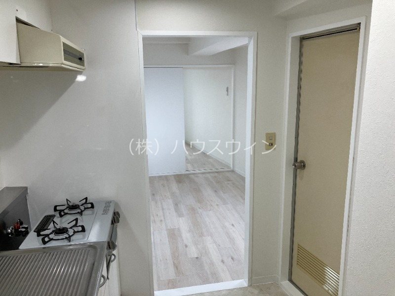 リファレンス谷塚 玄関