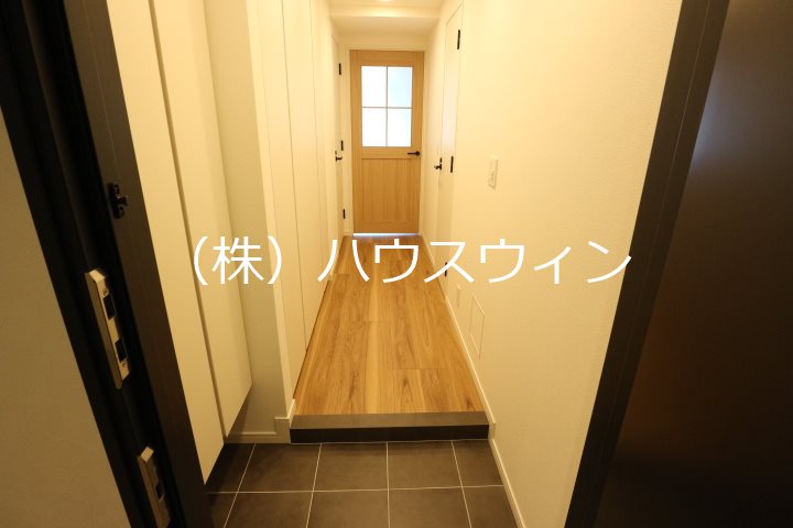 ソライエアイル越谷蒲生 玄関