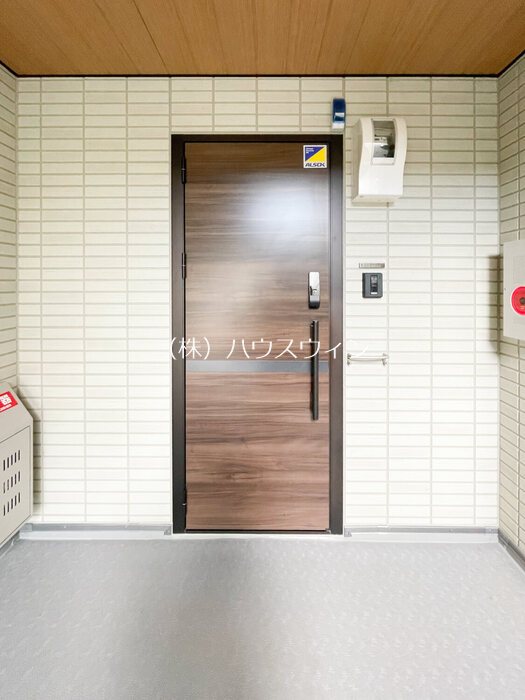 アドラブール　B棟 玄関