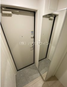 リディアコート北越谷 玄関