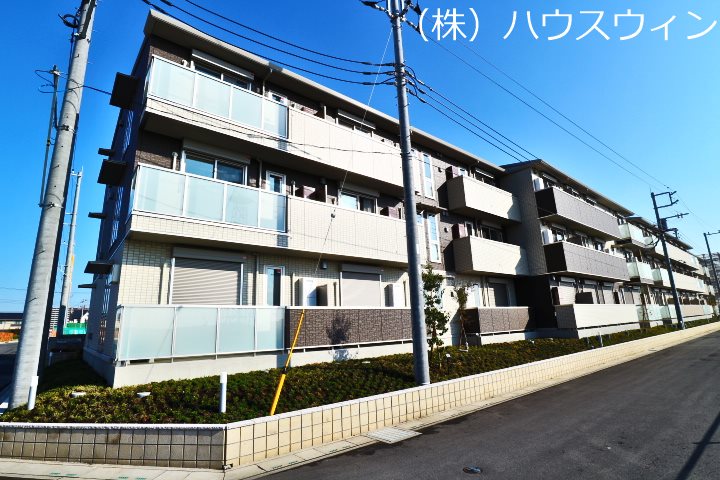 ロイジェントパークスレイクタウンⅢ　A 外観写真