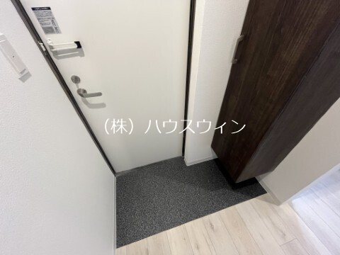ジーメゾン春日部栄町 玄関