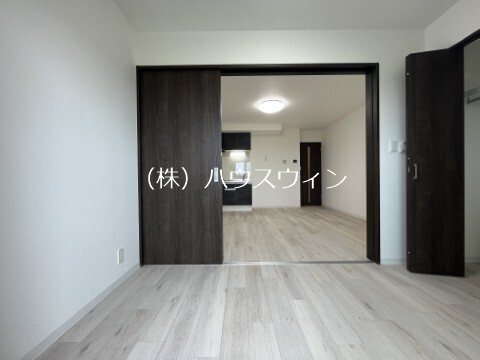 ジーメゾン春日部栄町 リビング