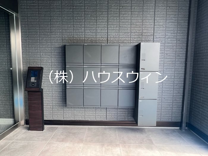 ピースラヴィータＥ エントランス