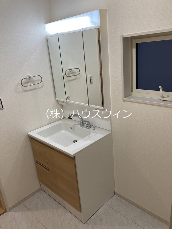 リーブルファイン草加瀬崎 洗面所