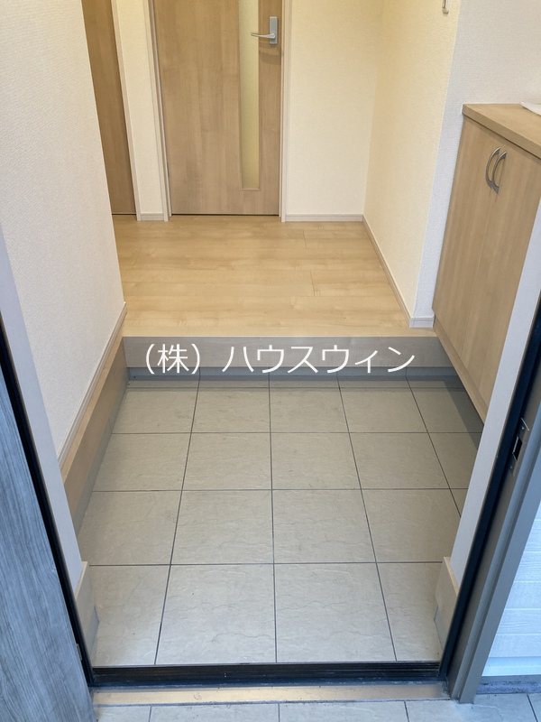 リーブルファイン草加瀬崎 玄関