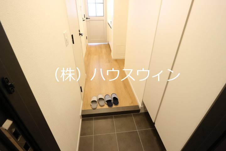 ソライエアイル越谷蒲生 玄関