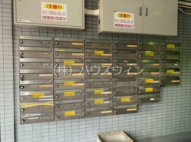 エルヴェ武里 玄関
