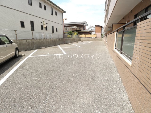 PLENDY北越谷 駐車場
