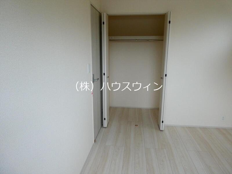 リーブルファイン吉川美南Ⅱ 収納
