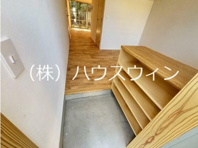 埼玉県草加市八幡町 玄関