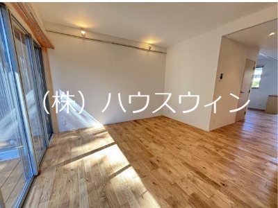 埼玉県草加市八幡町 リビング
