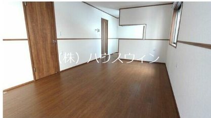 草加市金明町貸家 リビング