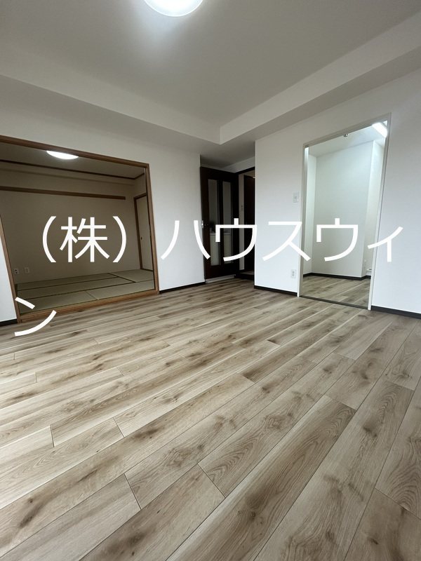 リレント谷塚 リビング