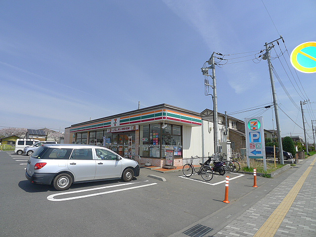 Sumai-to越谷市南荻島 コンビニ