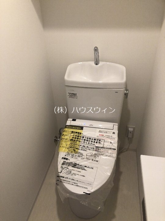 埼玉県越谷市瓦曽根２丁目 トイレ
