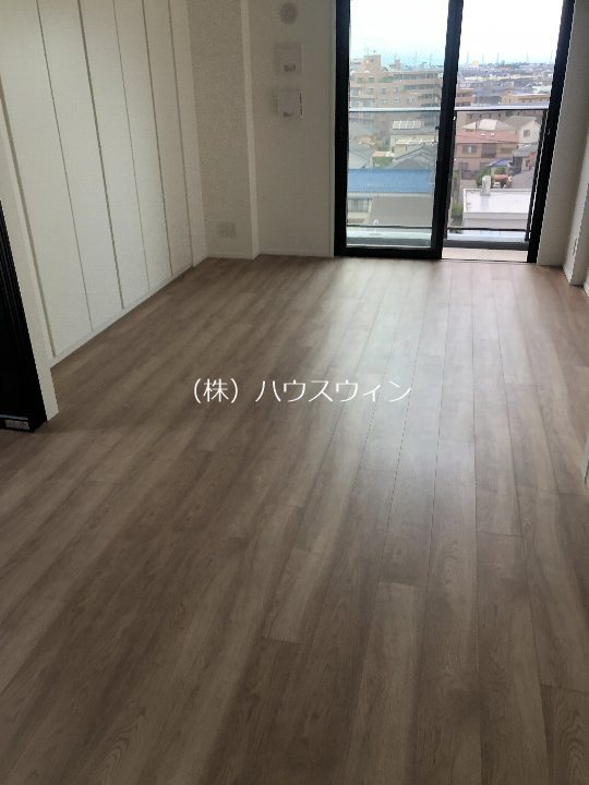 埼玉県越谷市瓦曽根２丁目 リビング