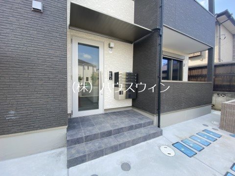 ジーメゾン豊春 玄関