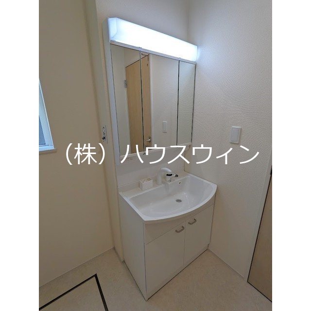 埼玉県春日部市備後東６丁目14-6-3 洗面所