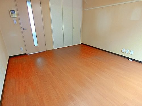 エムロード ベッドルーム