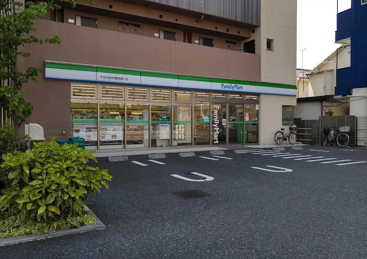 Le Grand Phenix コンビニ