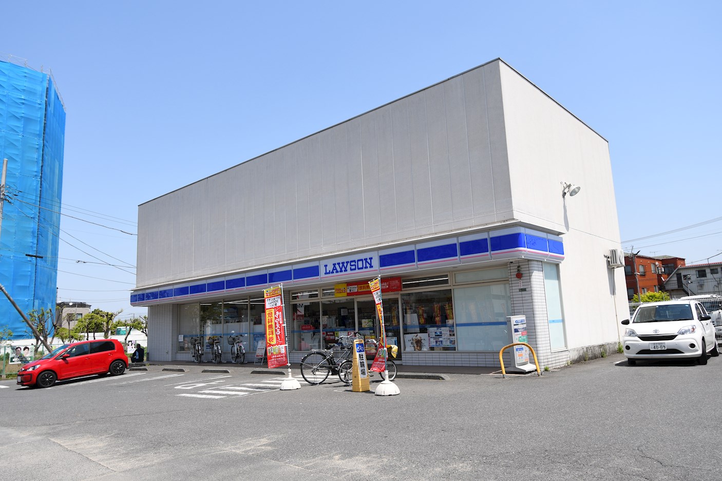 さくらアパートメント コンビニ