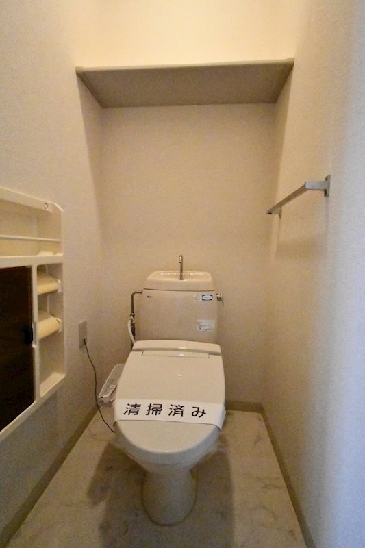 ウィンハイツD トイレ