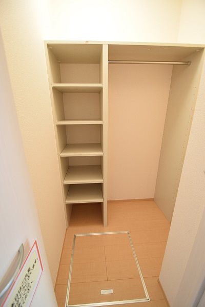 中根ヒルズ 収納