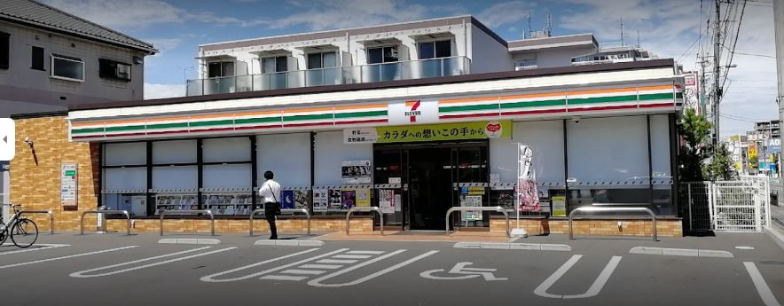 アルトーロ蒲生Ⅱ コンビニ