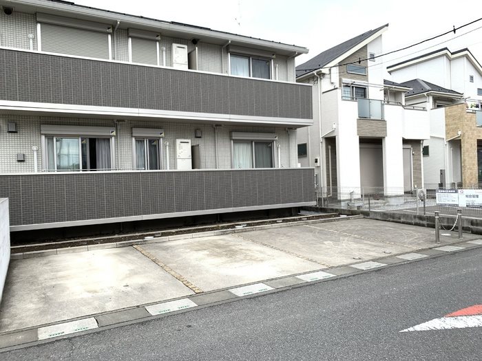 アークコンフォート 駐車場