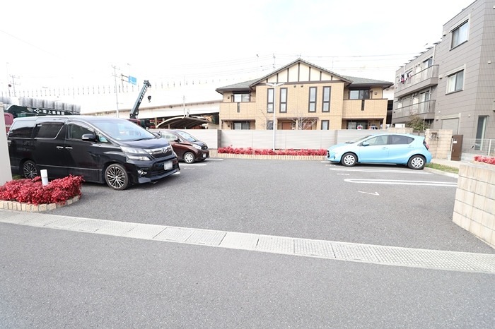 ルガーナ グランデ 駐車場
