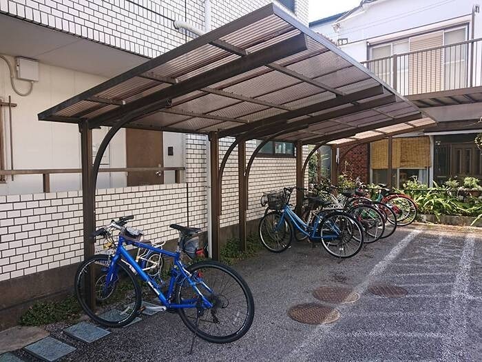 パステロードⅠ番館 駐車場