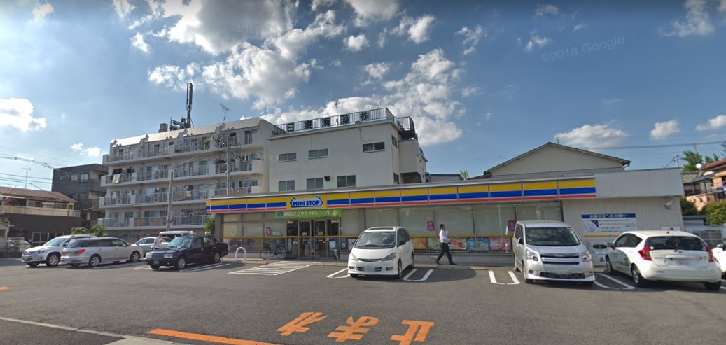 カーサ　ピアネータ コンビニ