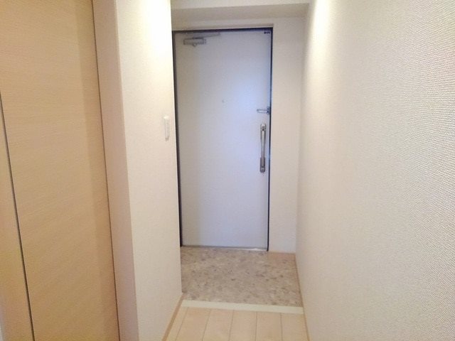 ミッド　ヴィラ　レジデンス 玄関