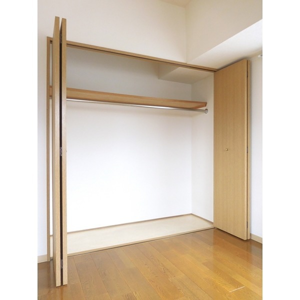 シャルロット南越 収納