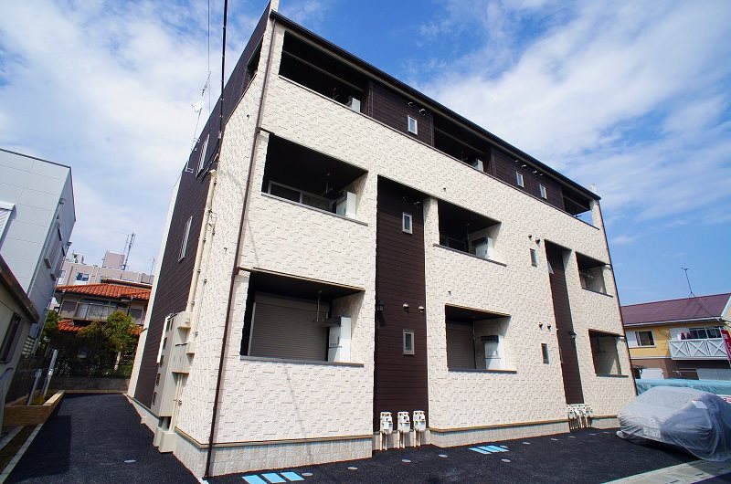 トゥエルブ 外観