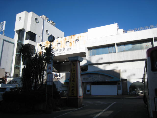 エムロード 駅