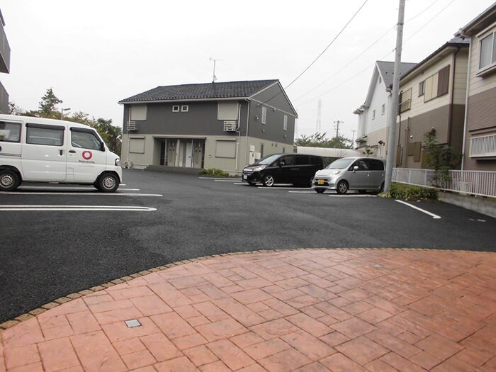 カーサ・ドマーニ A 駐車場