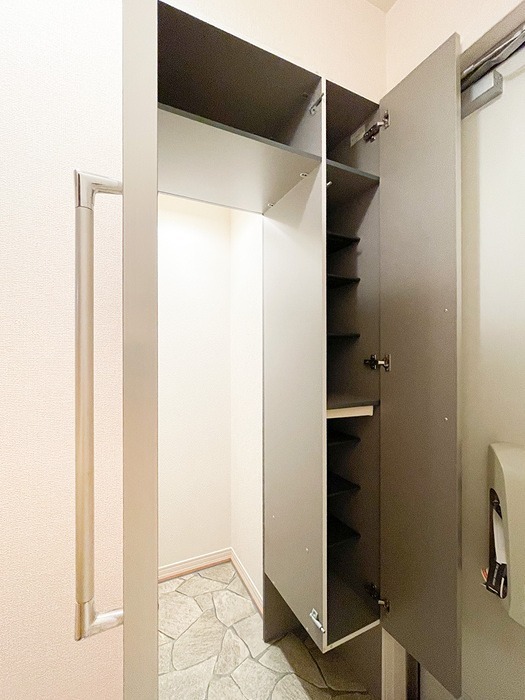 レセンテ南越谷 収納