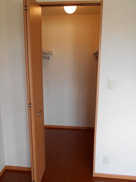 サンライズ蒲生 収納